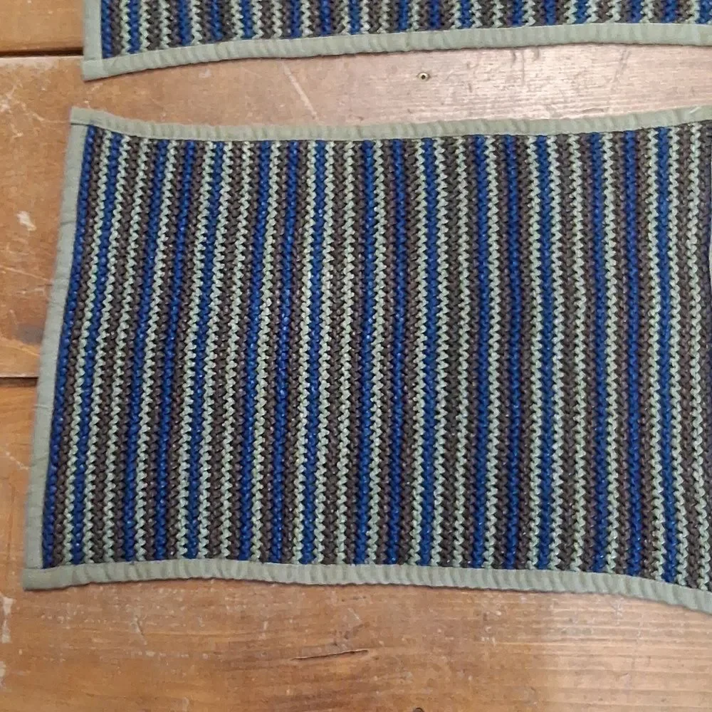 Washable placemats‎ set of 6 in varied colors